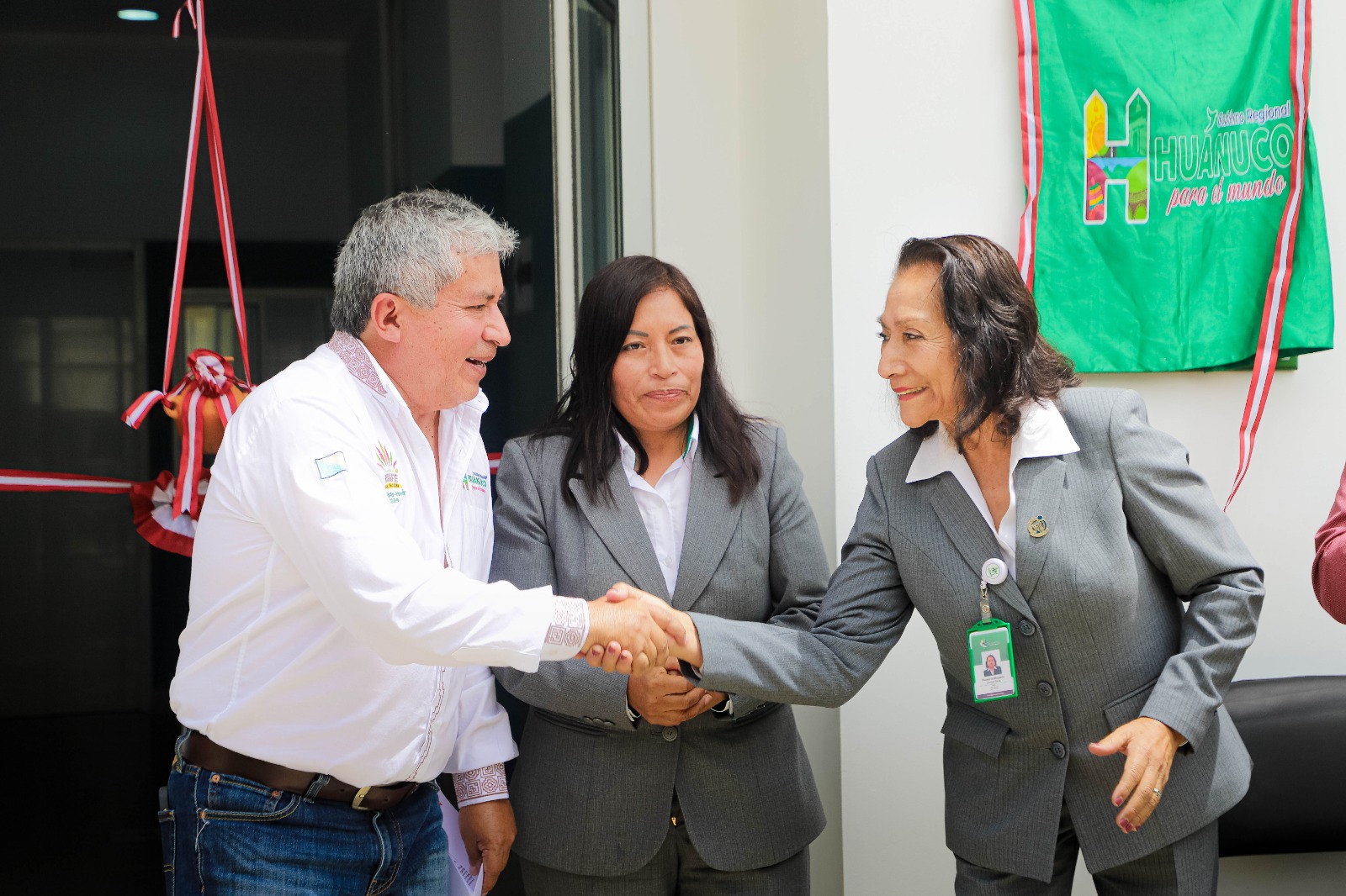 Inauguración del laboratorio de biología molecular
