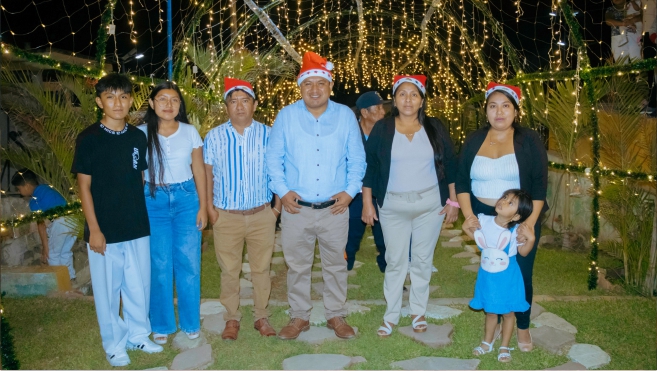 Foto Municipalidad de Canoas de Punta Sal realiza encendido del árbol navideño