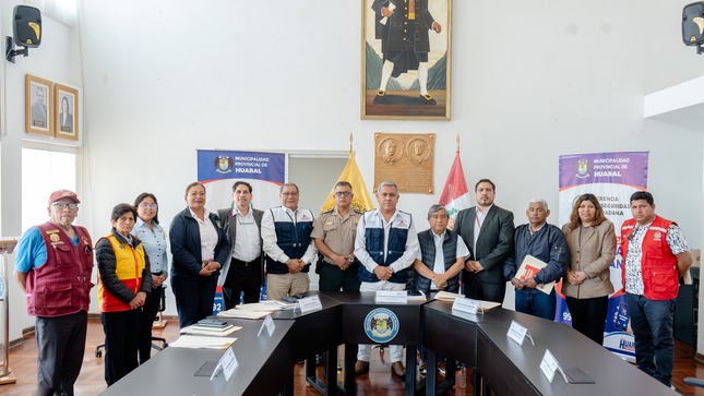 Alcalde provincial presidio sexta reunión ordinaria del COPROSEC