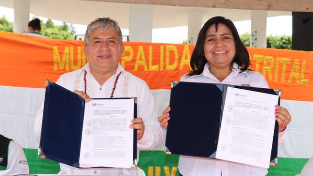 FIRMA DE CONVENIO PARA PROYECTO DE AGUA DE TRES LOCALIDADES DE LUYANDO