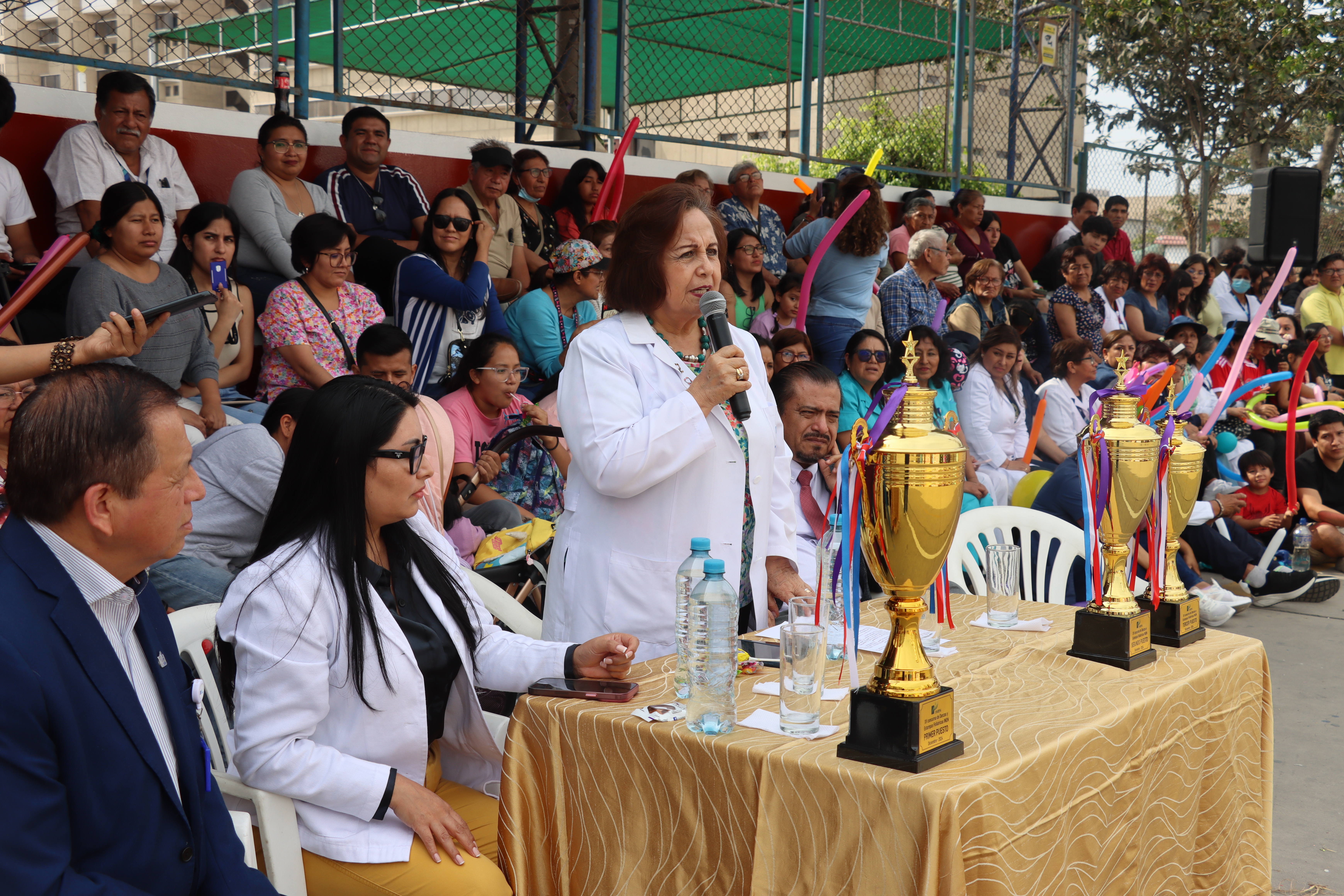INEN celebra 85 años de lucha contra el cáncer promoviendo el talento y la cultura en su personal