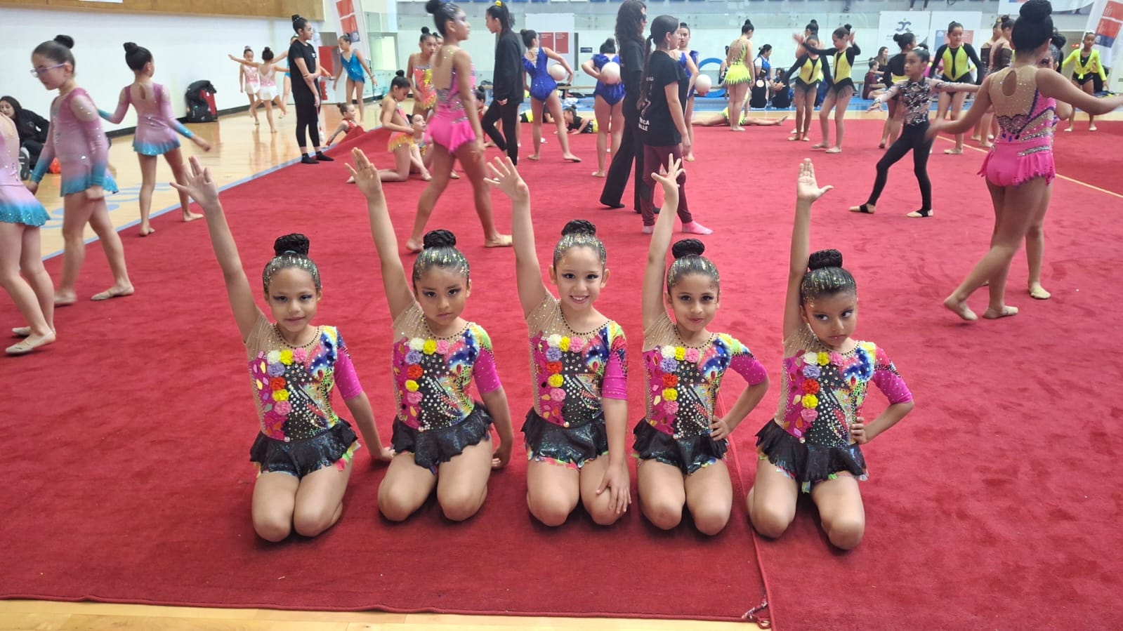 Surquillanas se coronan campeonas de gimnasia rítmica en Chile