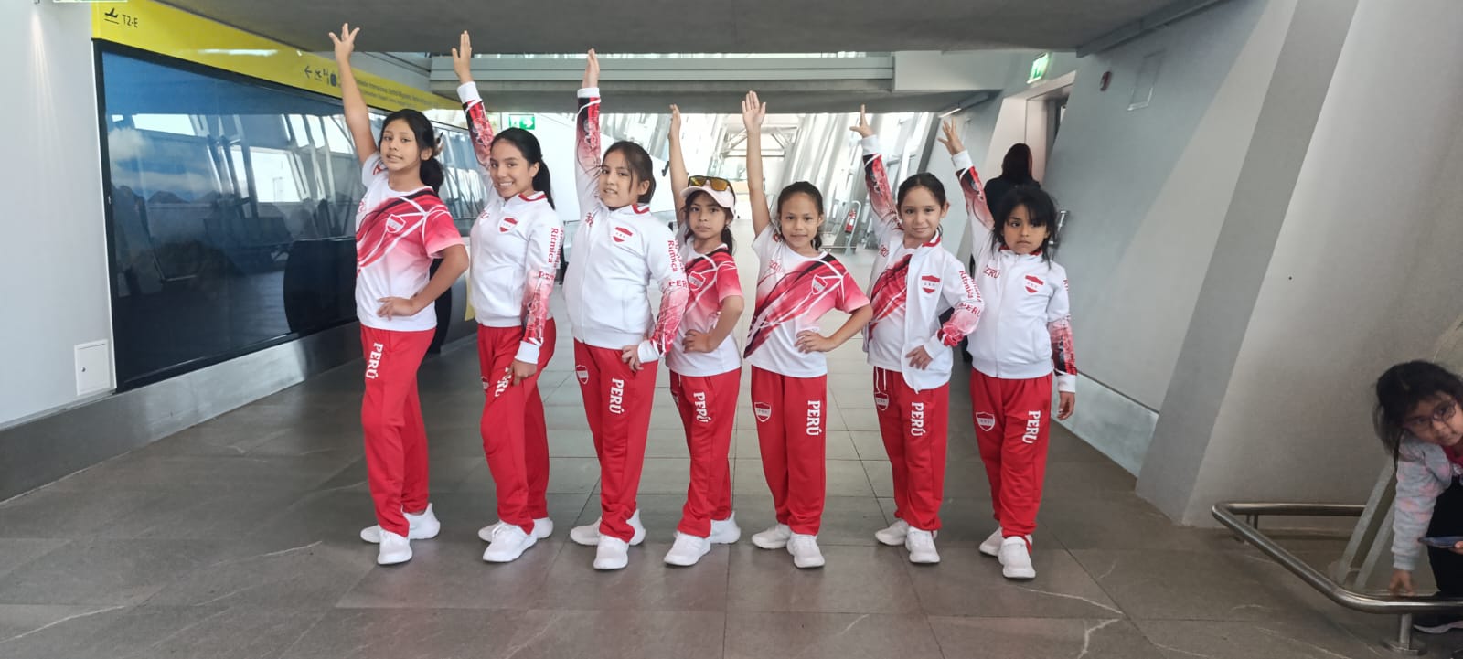 Surquillanas se coronan campeonas de gimnasia rítmica en Chile
