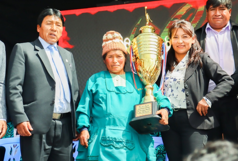 Municipalidad de Puno celebra el 47° Aniversario del Mercado Unión y Dignidad con reconocimientos y mejoras