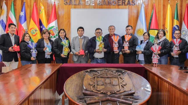 Municipalidad de Puno y UGEL norte Arequipa intercambian experiencias en pasantia intercultural