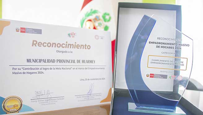 Municipalidad de Huarmey recibe reconocimiento por el cumplimiento de las metas de empadronamiento masivo de hogares 2024