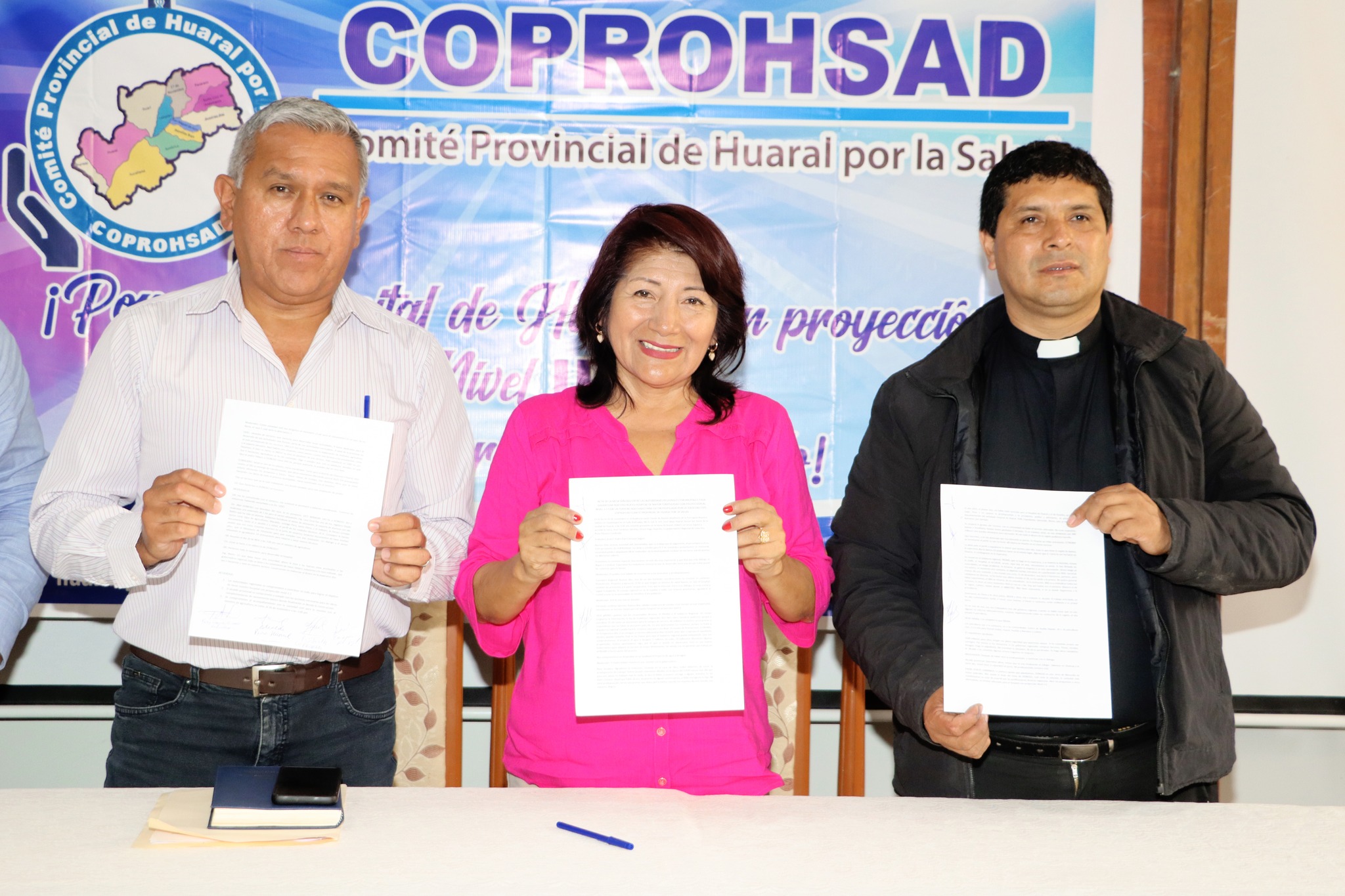 Alcalde Fernando C谩rdenas lidera reuni贸n clave para el nuevo hospital de Huaral