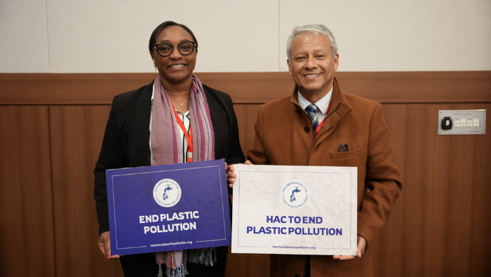 Delegación peruana participa en el proceso de negociación de instrumento internacional sobre la contaminación por plásticos en Busan