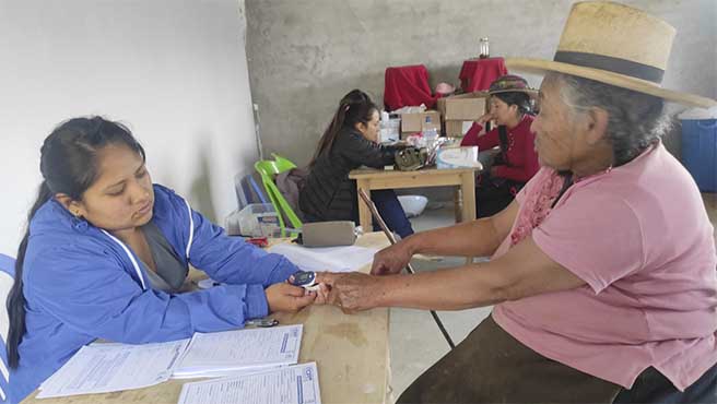 Campaña Medica gratuita llego a Yauyan - Cochapeti.