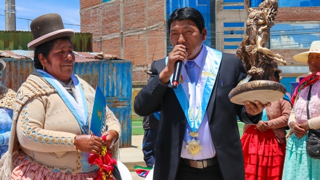 Municipalidad Provincial de Puno saluda al mercado central Santa Barbara del distrito de Acora