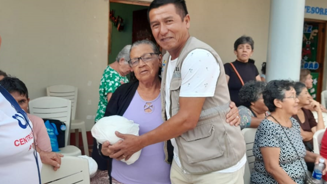 Archivo JPG de la donación de arroz al adulto mayor.