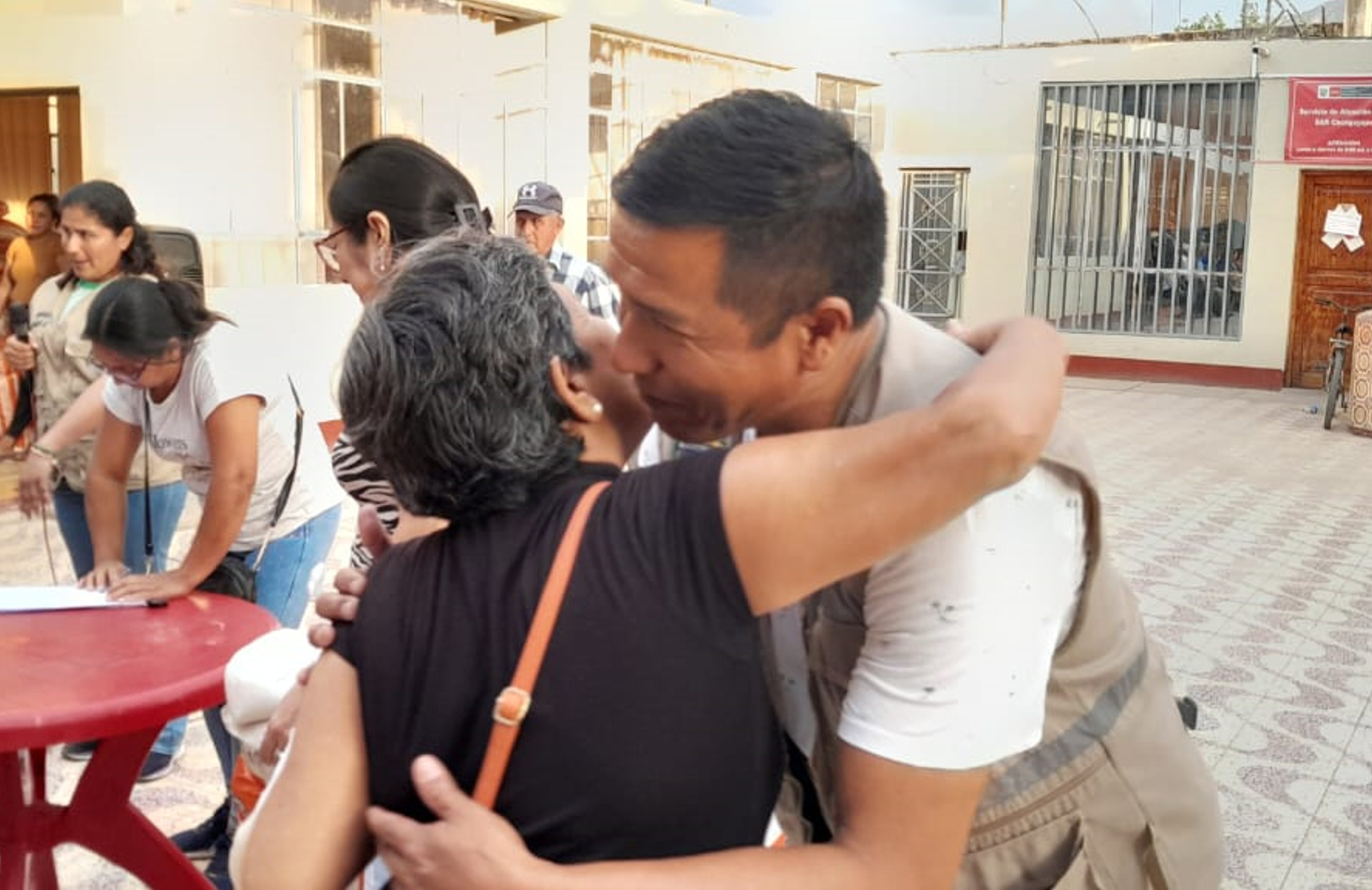 Archivo JPG de la donación de arroz al adulto mayor.
