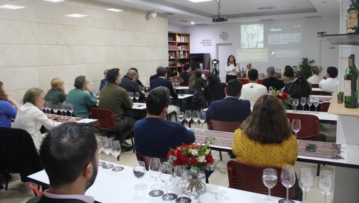 Embajada del Perú en España llevó a cabo cata de pisco en Madrid