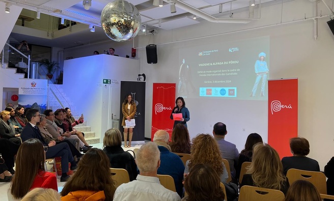Embajada del Perú en Suiza organizó desfile de modas “Vicuña y Alpaca del Perú”