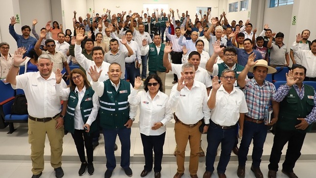 SENASA Peru beneficia a más de 33 mil productores con proyecto de erradicación de moscas de la fruta