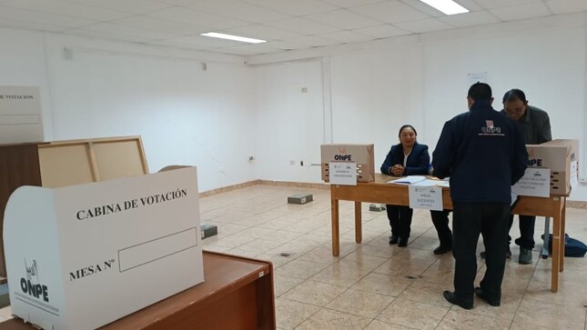 ONPE apoya en elecciones internas de la Universidad Nacional de Huancavelica