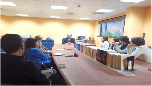 Magistrado del Tribunal Constitucional Gustavo Gutiérrez Ticse dicta charla en la Facultad de Derecho de la Universidad de Valencia