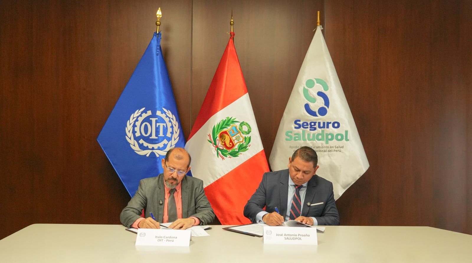 OIT y Seguro Saludpol firman Convenio de Cooperación Interinstitucional