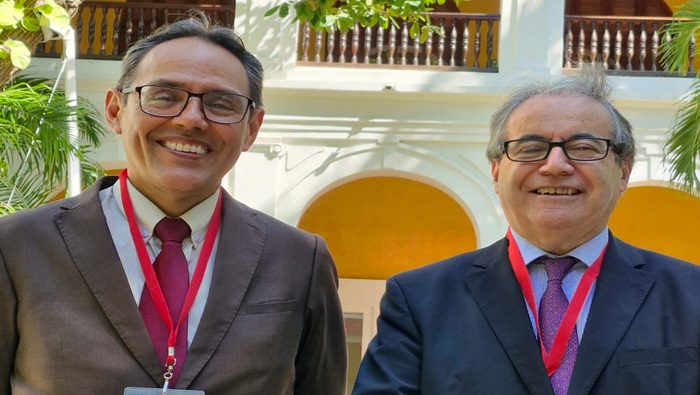 El vicepresidente del TC, magistrado Helder Domínguez Haro, en compañía del presidente del Tribunal Constitucional de Portugal, Joao Abrantes.