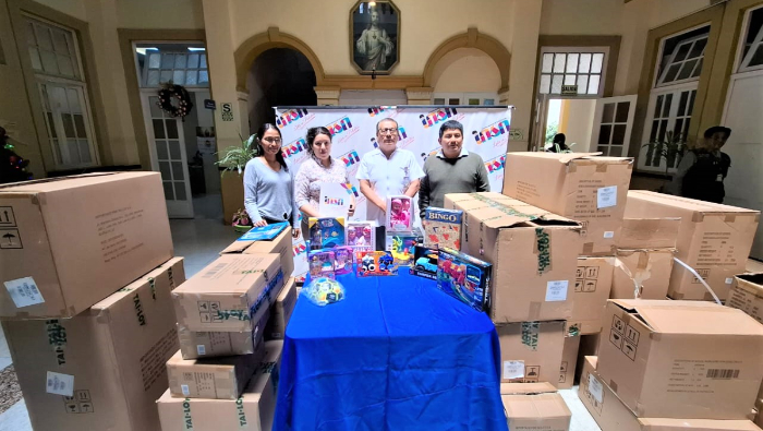 INSN recibe regalos para niños y adolescentes hospitalizados y de consultorios externos