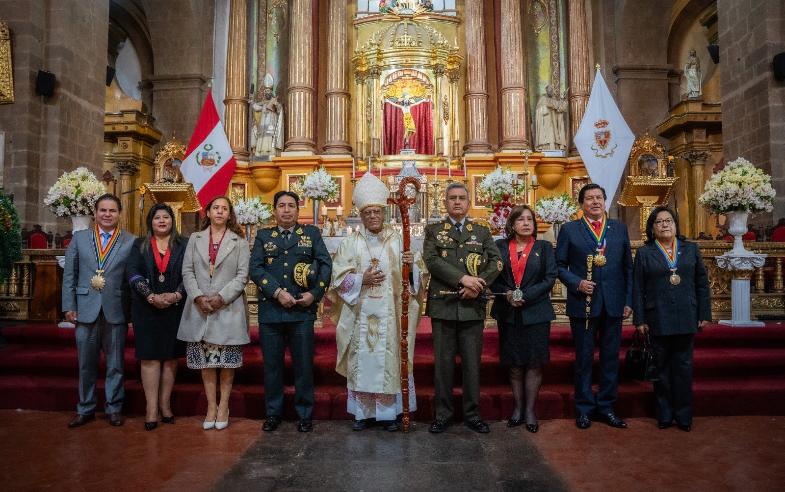 Presidenta de la Corte de Cusco participó en las actividades por el Bicentenaris de las Batallas de Junín y Ayacucho y del Ejército del Perú