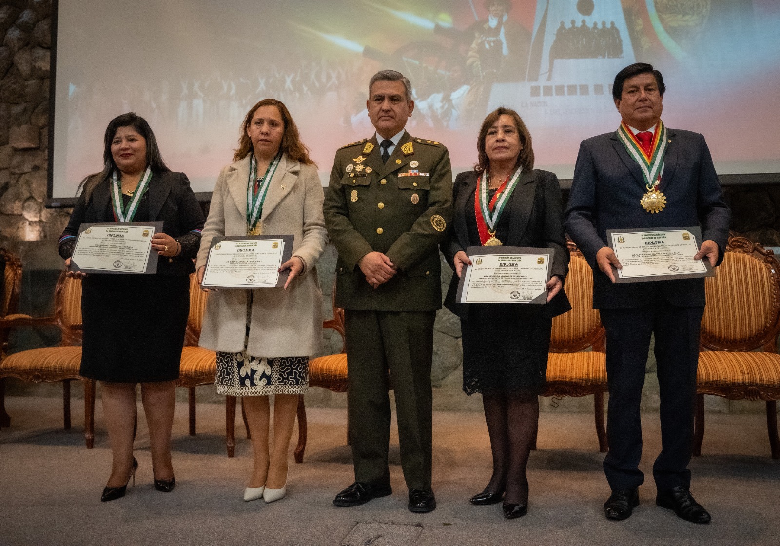 Presidenta de la Corte de Cusco participó en las actividades por el Bicentenaris de las Batallas de Junín y Ayacucho y del Ejército del Perú