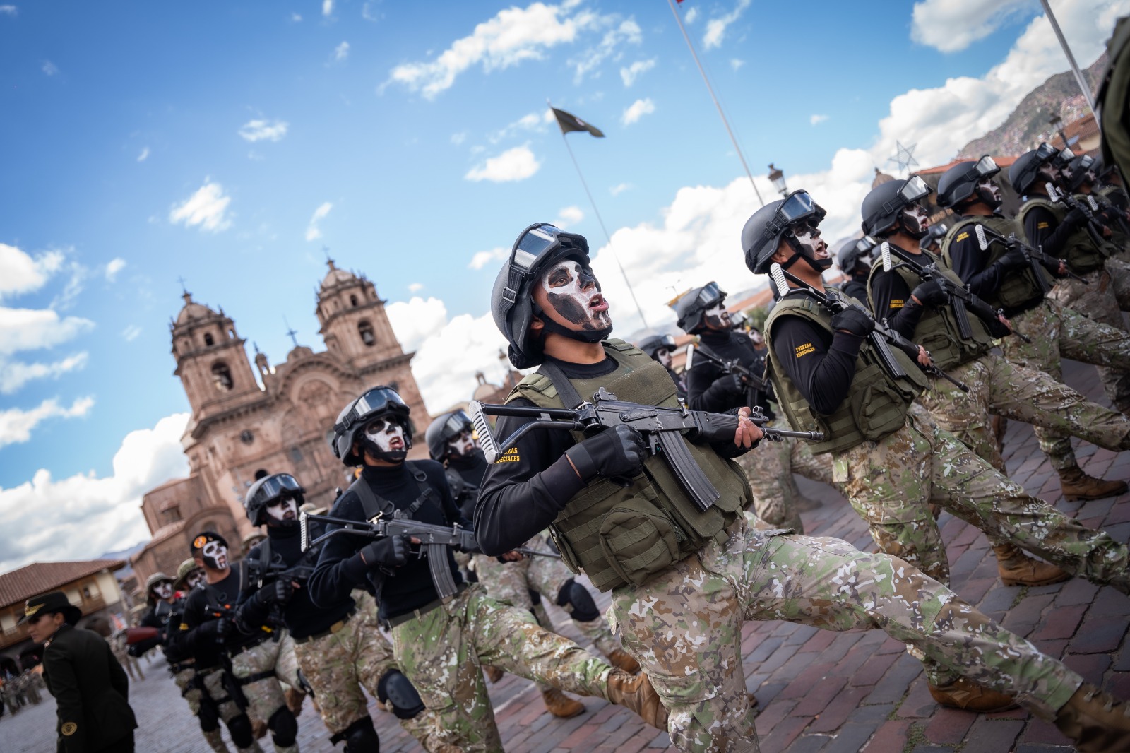Presidenta de la Corte de Cusco participó en las actividades por el Bicentenaris de las Batallas de Junín y Ayacucho y del Ejército del Perú