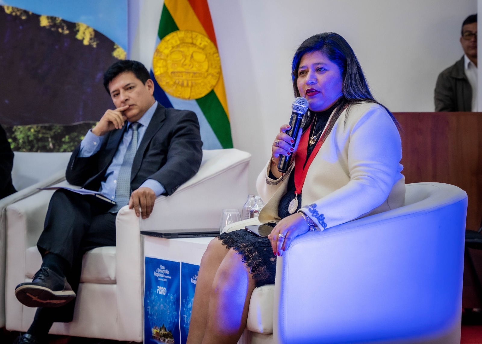 Presidenta de la Corte de Cusco participó del lanzamiento del "Plan de Desarrollo Regional Concertado al 2033"