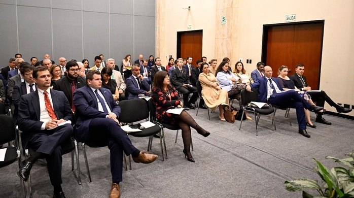 Ministerio de Relaciones Exteriores sostuvo una reunión de trabajo con los cónsules extranjeros acreditados en el Perú
