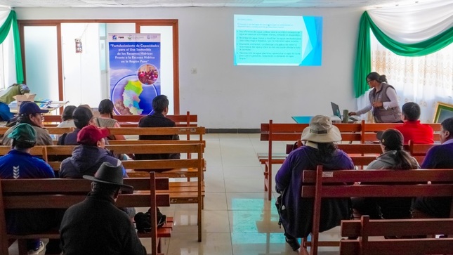 Municipalidad de Puno participa en capacitación sobre gestión integrada de recursos hídricos para enfrentar la escasez hídrica