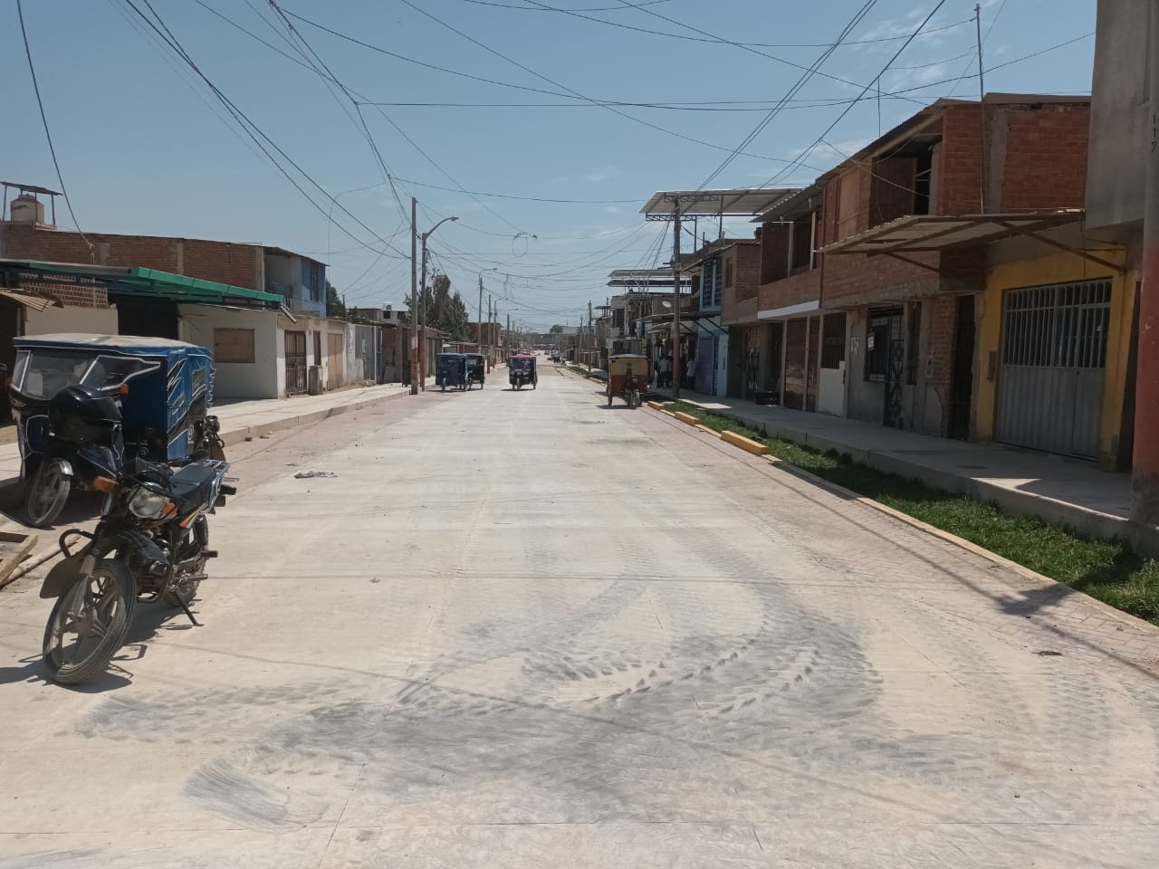 Obra de pistas y veredas de 31 de Enero a punto de concluir, en beneficio de más de 2 mil vecinos