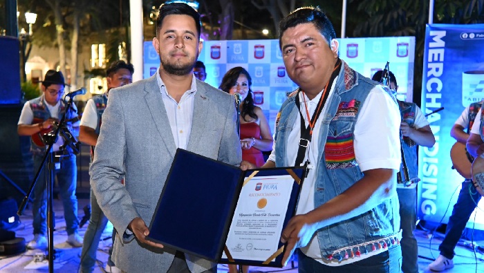Reconocimiento a Folk Encuentros
