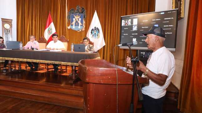 Piden denunciar a malos agentes de comercio informal que cobran cupos