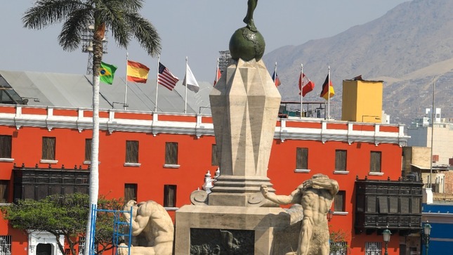 Terminó el mantenimiento a monumento a La Libertad de la plaza de armas