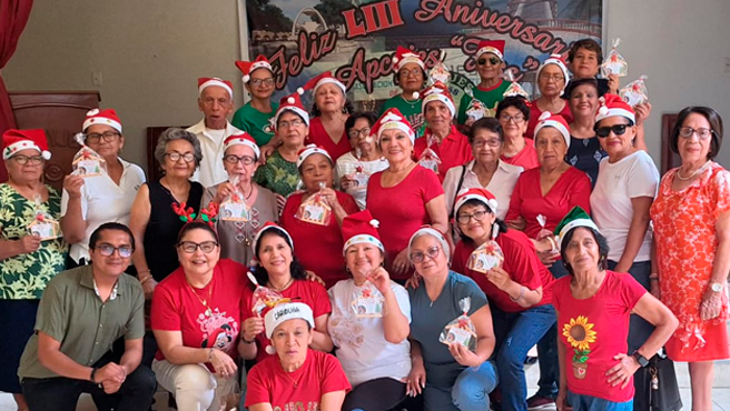  Pensionistas de la ONP adelantan la Navidad con danzas y actividades de integración en todo el país