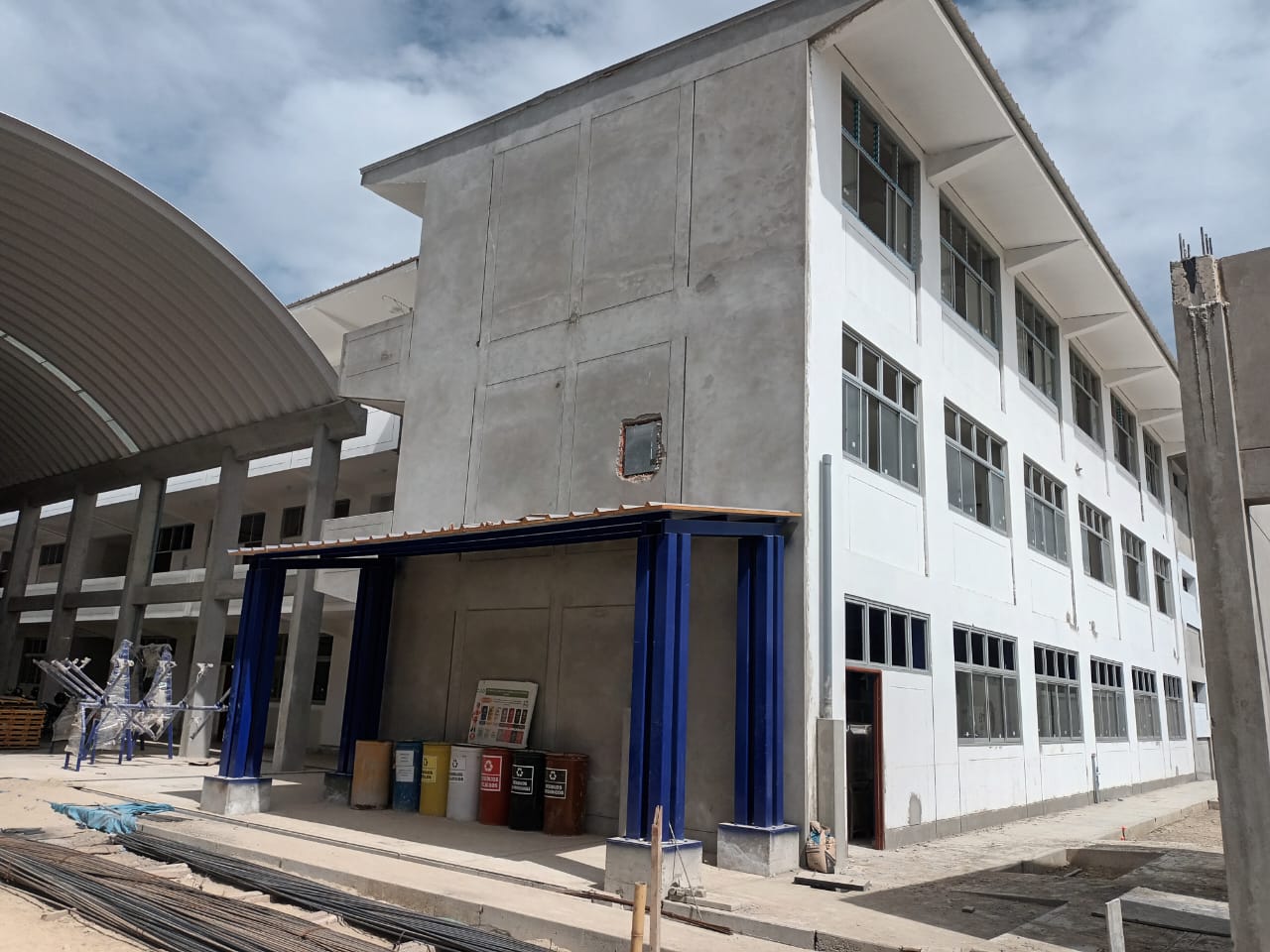 Nuevo colegio José Olaya de Nueva Esperanza que beneficiará a más de mil 700 alumnos, con 88% de avance