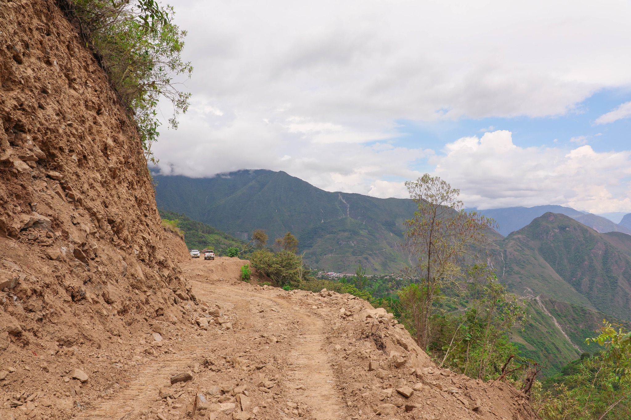 "CREACIÓN DEL SERVICIO DE TRANSITABILIDAD VIAL INTERURBANA EN LA LOCALIDAD DE CRUZ PATA – HATUS, CENTRO POBLADO DE SAN FERNANDO DEL DISTRITO DE INKAWASI, PROVINCIA DE LA CONVENCIÓN DEL DEPARTAMENTO DEL CUSCO