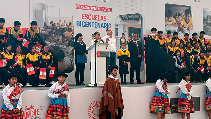 En Huaycán se inaugura la Escuela Bicentenario 1268 Gustavo Mohme Llona