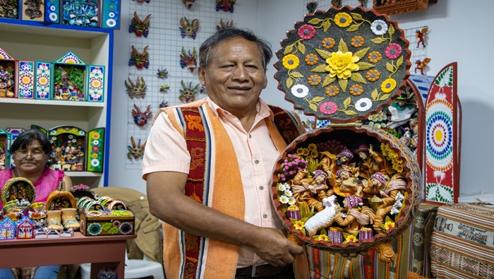 Nacimientos tradicionales y adornos navideños son la sensación en Ruraq maki. Tajimat pujut