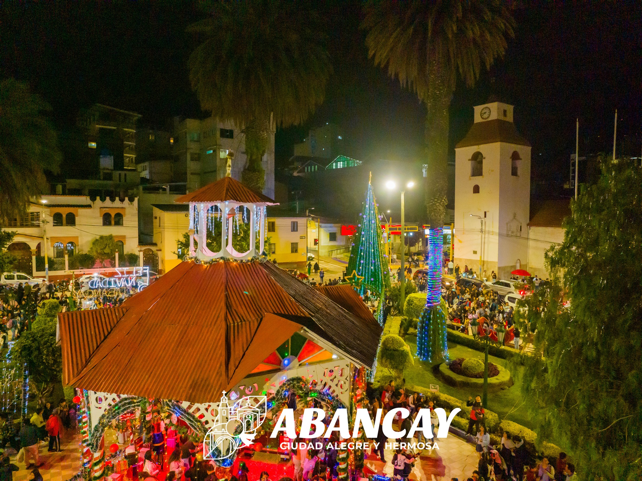 🎄✨ Abancay Inicia La Magia De La Navidad Con El Encendido Del Árbol Navideño 2024.