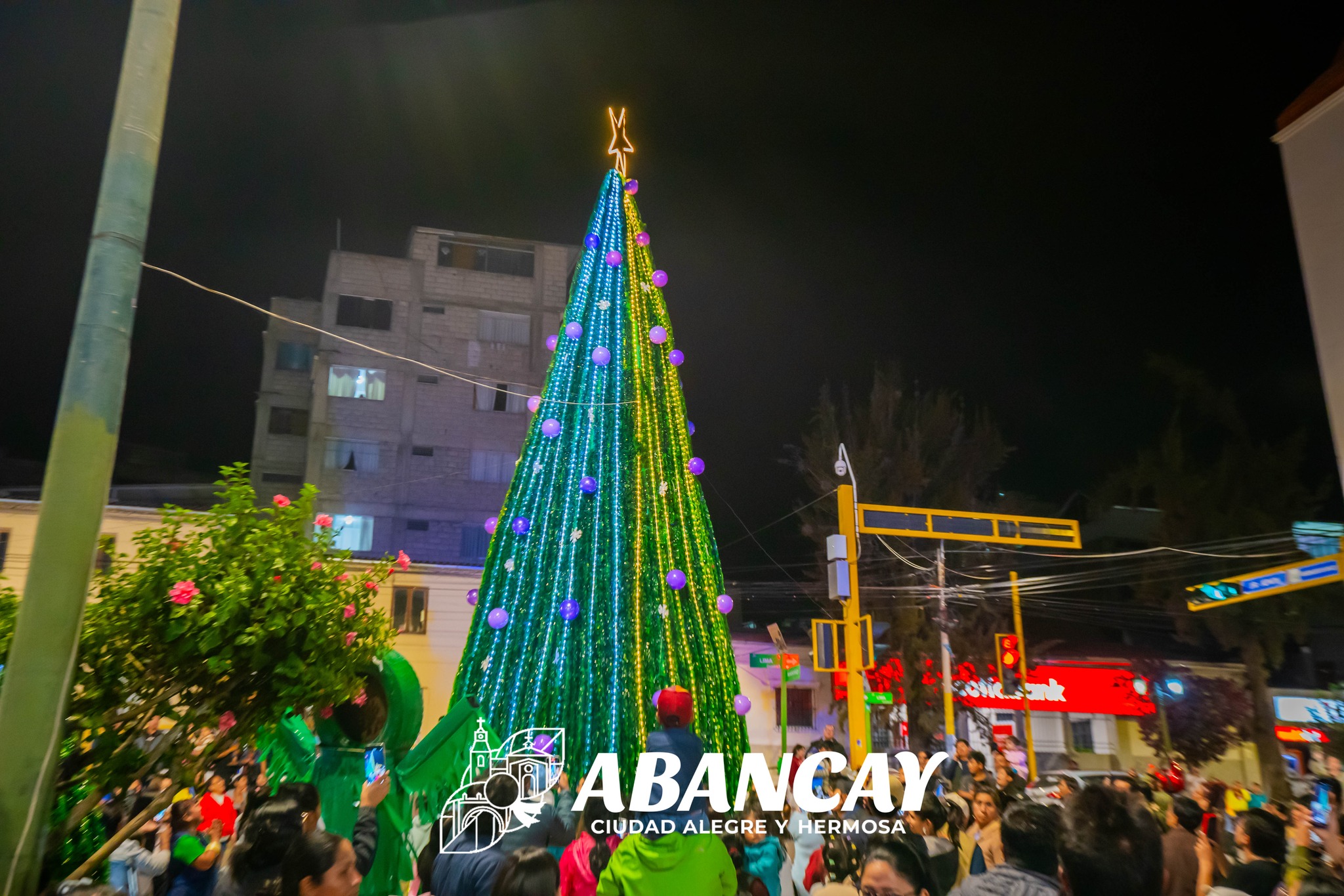 🎄✨ Abancay Inicia La Magia De La Navidad Con El Encendido Del Árbol Navideño 2024.