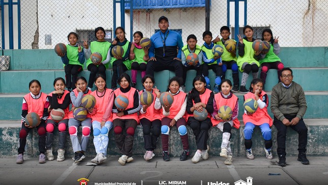 Archivo imagen Escuela Municipal de Vóley en Paucartambo