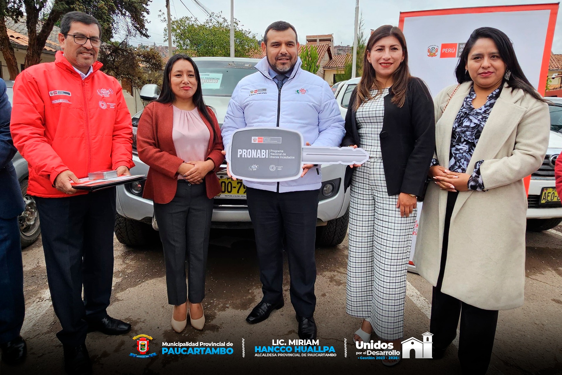Archivo imagen de Paucartambo a través de una Gestión realizada ante el Programa Nacional de Bienes Incautadas, Obtiene una Camioneta 4x4