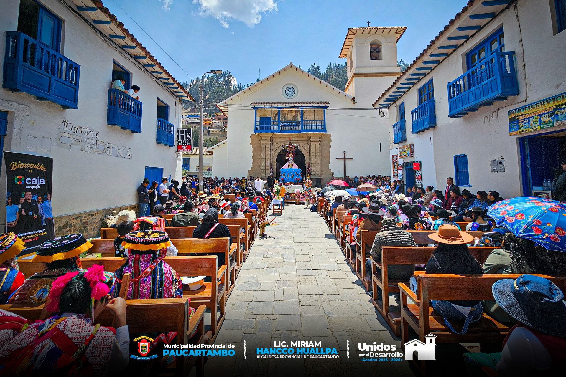 Archivo imagen de Multitudinaria participación de Devotos y Feligreses en las Actividades por el día Central de la Virgen del Rosario