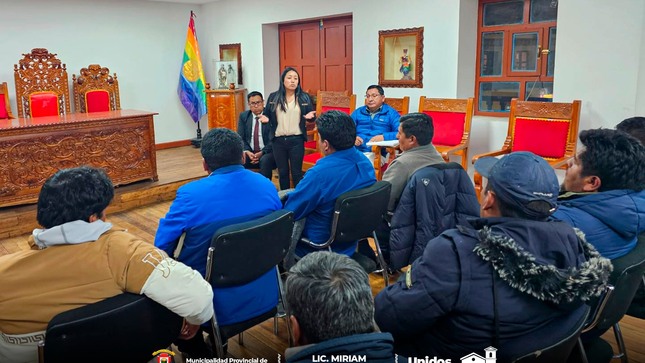 Archivo Imagen de la Municipalidad Provincial de Paucartambo y Municipalidad Distrital de Huancarani Realizan Mesa Técnica Sobre el Asfaltado de la Vía Entre Huancarani y Ccatcca