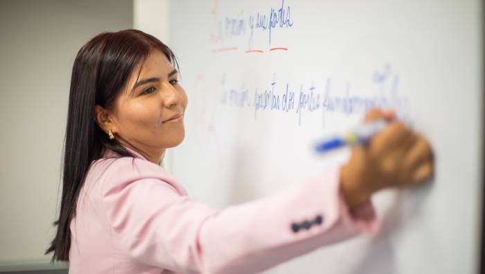 Rayza Jara comenzó como docente y ahora lidera proyectos que han logrado resultados satisfactorios en la comunidad
