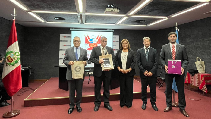 Conmemoran la batalla libertadora en Buenos Aires con la conferencia “Ayacucho: Consolidación de la Independencia”