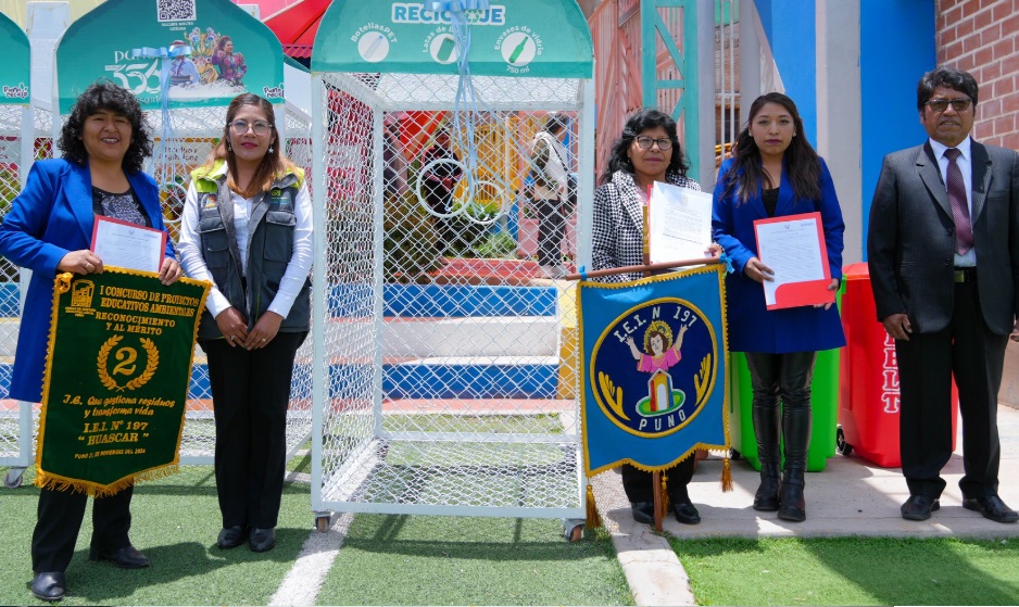 Realizan premiación y reconocimiento a instituciones educativas participantes del concurso de proyectos educativos ambientales