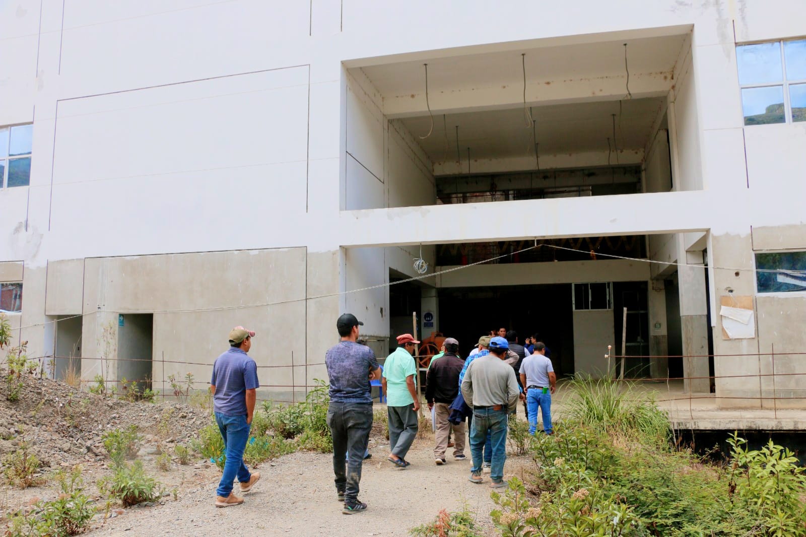 Alcalde de Huarmaca participó de reunión informativa sobre culminación del Hospital de Huarmaca