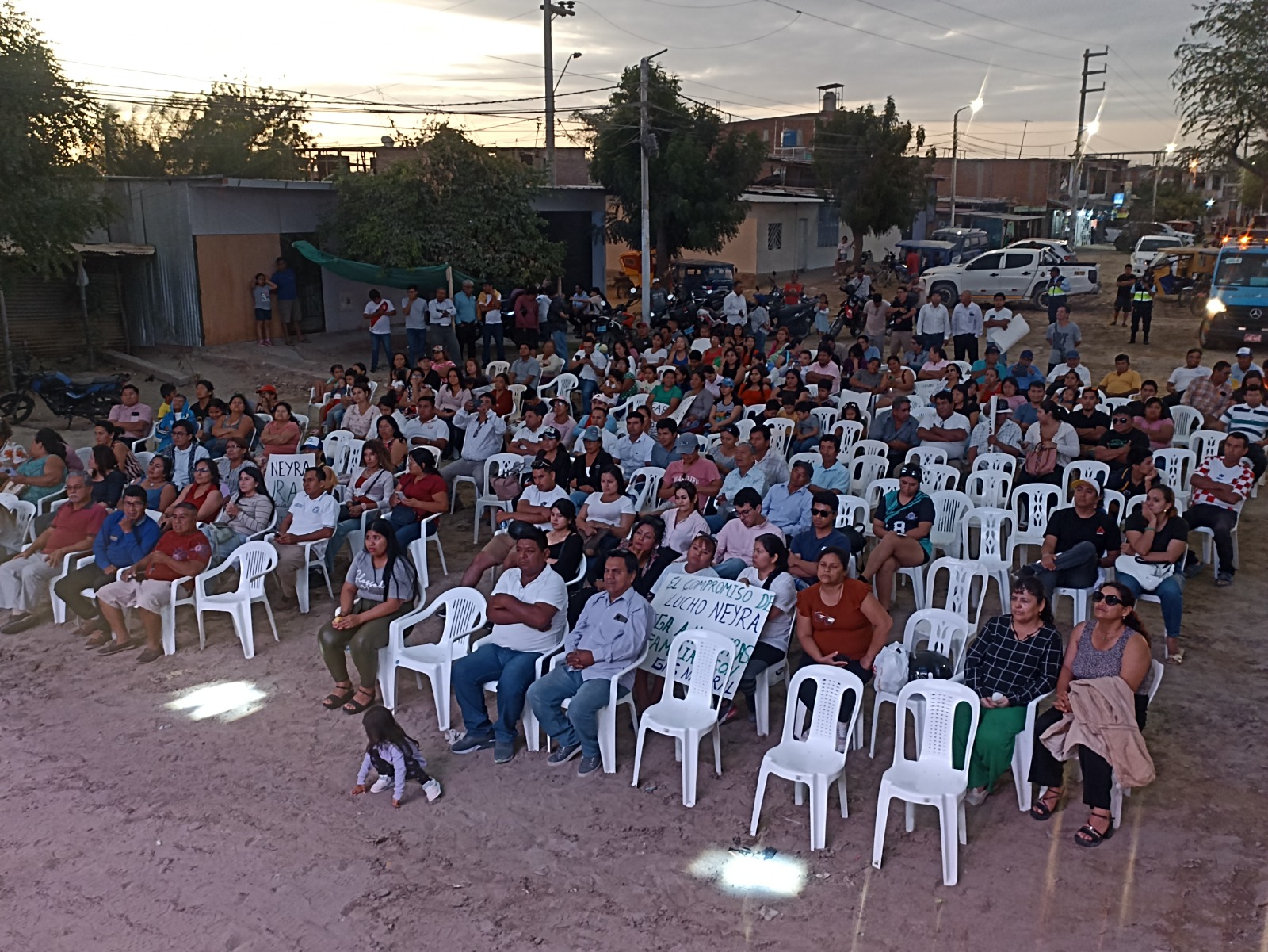 Veintiséis de Octubre: Con apoyo del GORE, Las Dalias celebra primera conexión de gas a domicilio